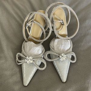Mach & Mach Silver Crystal Double Bow Pumps